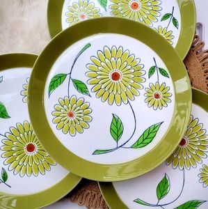 Mikasa Duplex Set of 4 Dinner Plates-Avocado